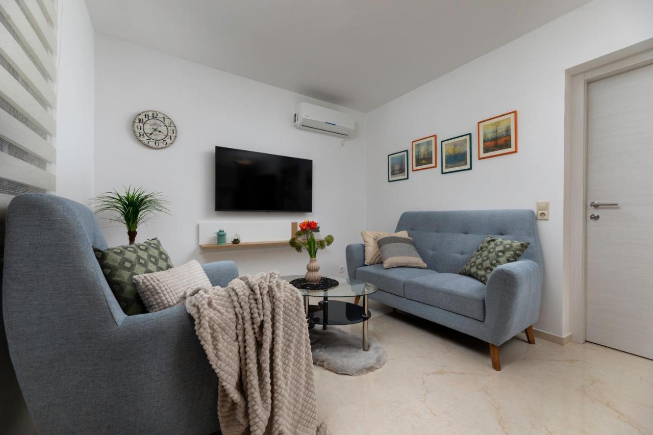 Apartman "Ela" Нивице Экстерьер фото